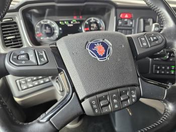 S660 V8 6x2 BOOGIE / RETARDER / FULL AIR SUSPENSION